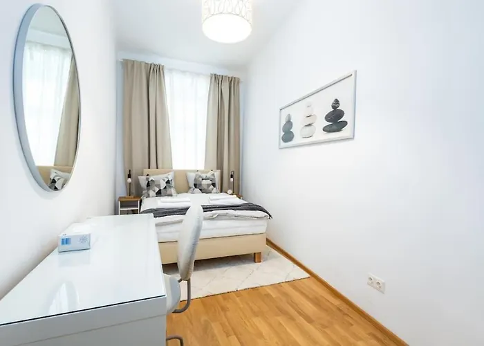Orestaliving - Danube Canal Apartman