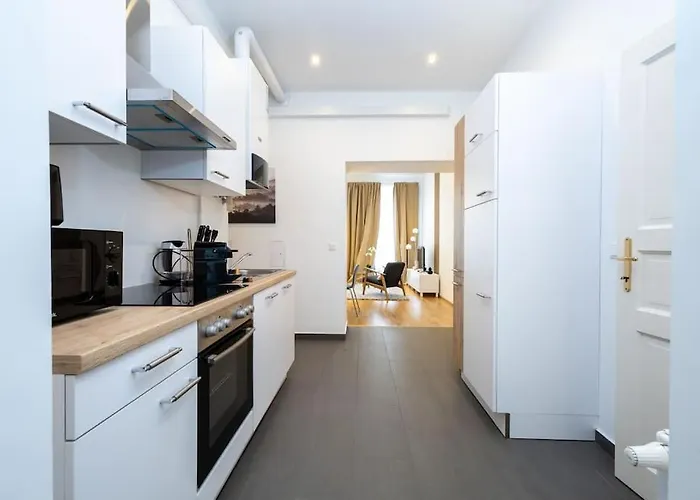 Orestaliving - Danube Canal Apartman Bécs